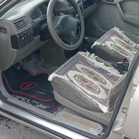 Opel Vectra 1991