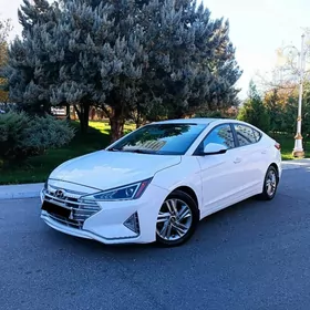 Hyundai Elantra 2020