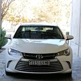 Toyota Camry 2017
