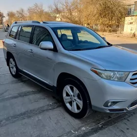 Toyota Highlander 2011