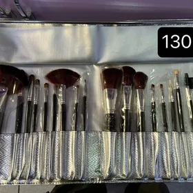 Кисти для макияжа