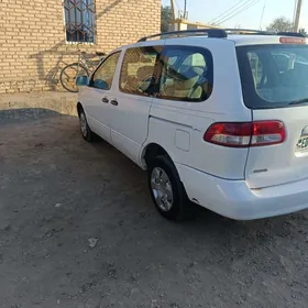 Toyota Sienna 2000