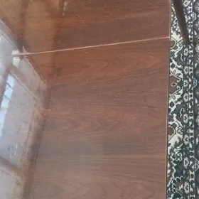 стол обеденный