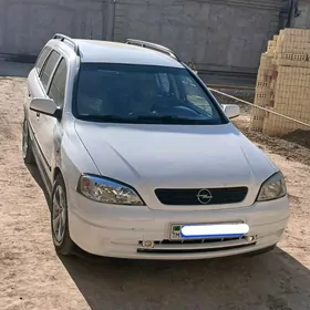 Opel Antara 2002
