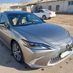 Lexus ES 350 2019