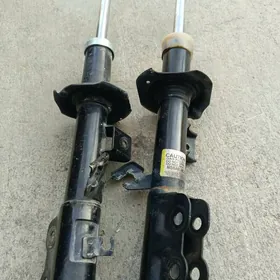 Versa 2021 Amortizator