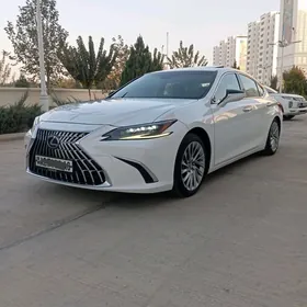 Lexus ES 350 2019