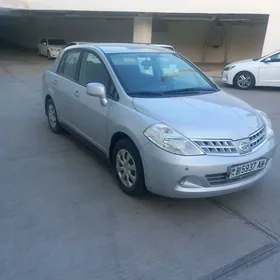 Nissan Versa 2010