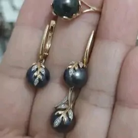 gyzyl zemcug yerewan komplekty