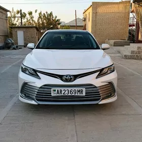 Toyota Camry 2022