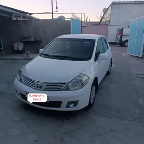 Nissan Versa 2010