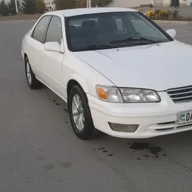 Toyota Camry 1999