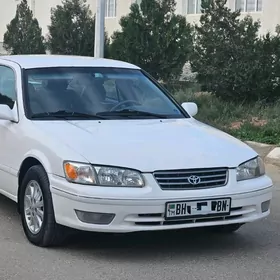 Toyota Camry 2000