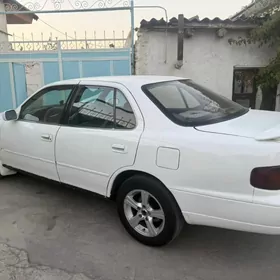 Toyota Camry 1993