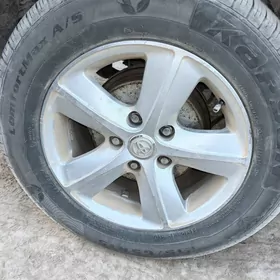 Тойота диски