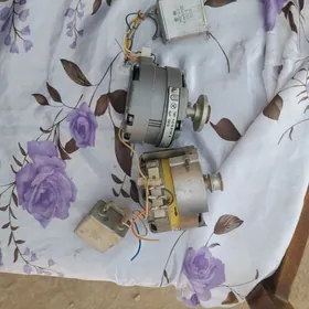 моторчики от маяк магнитафона