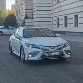 Toyota Camry 2022