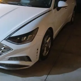 Hyundai Sonata 2021