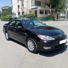Toyota Camry 2004