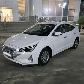 Hyundai Elantra 2019