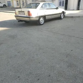 Opel Omega 1990