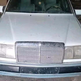 Mercedes-Benz 230E 1990