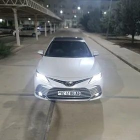 Toyota Camry 2018