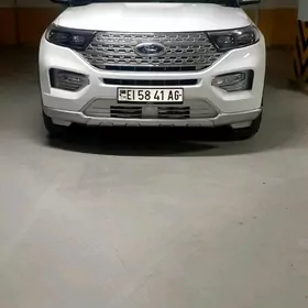Ford Explorer 2022