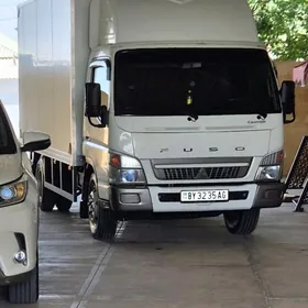 Mitsubishi Canter 2013