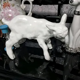 фарфоровый козлик