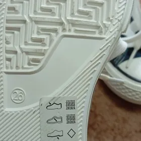 детский обувь