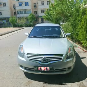 Nissan Altima 2009