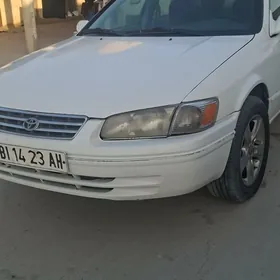 Toyota Camry 1997