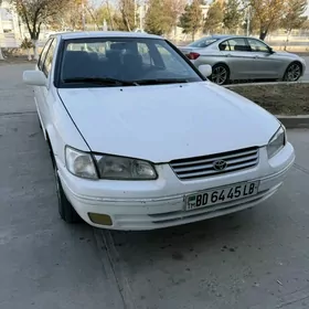 Toyota Camry 1998