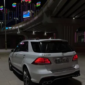 Mercedes-Benz ML350 2014