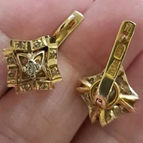 gyzyl brilyant gulakalka