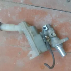 Тормозной цилиндр Ниссан верса