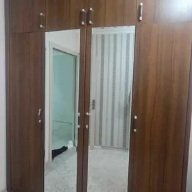 диван шкаф шторы