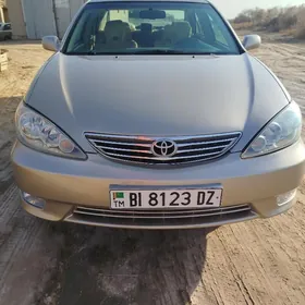 Toyota Camry 2005