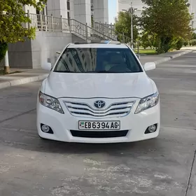 Toyota Camry 2011