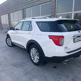 Ford Explorer 2022