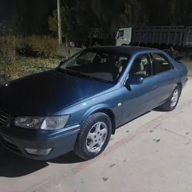 Toyota Camry 2000