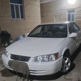 Toyota Camry 1998