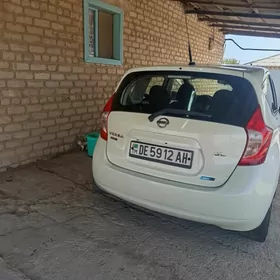 Nissan Versa Note 2014