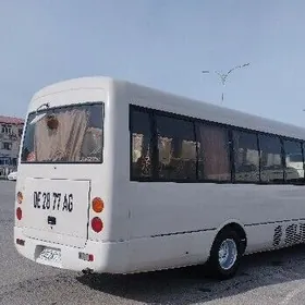 Mitsubishi Fuso Rosa 2004