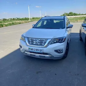 Nissan Pathfinder 2020