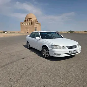Toyota Camry 2000