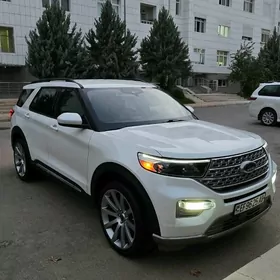 Ford Explorer 2022