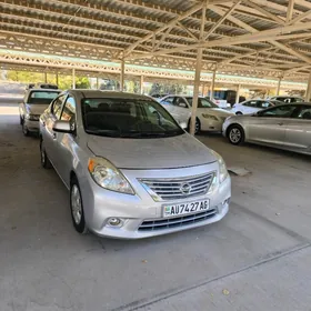 Nissan Versa 2014