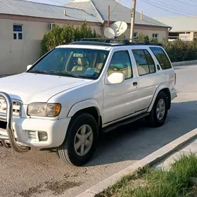 Nissan Pathfinder 2001